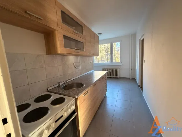 Kitchen; tile floor, kitchen appliances