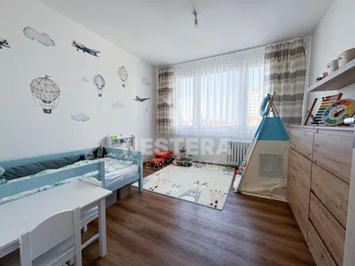 Chambre d'enfant; lumière naturelle, style moderne