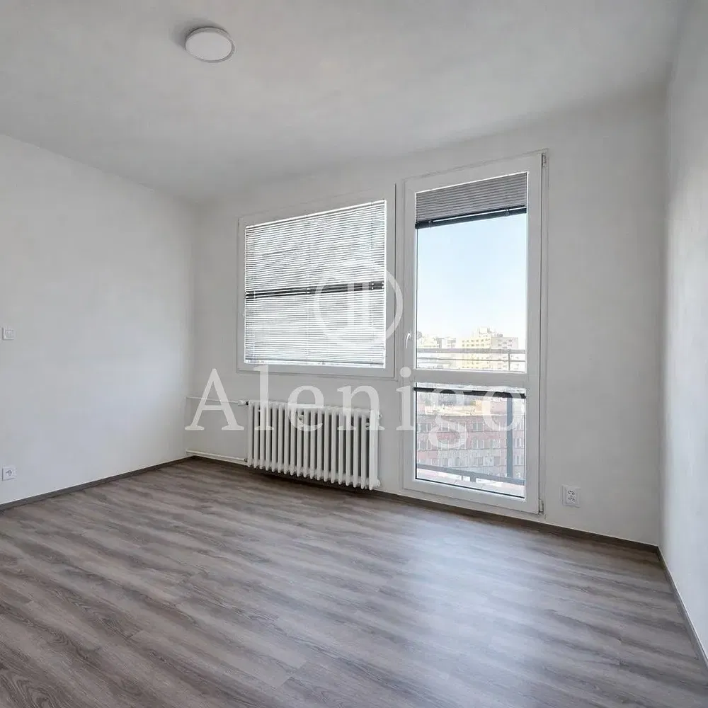 Wohnzimmer; blick, tageslicht, fliesenboden