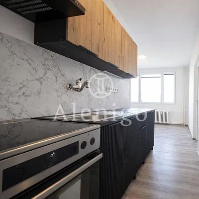 Küche; küchengeräte, tageslicht