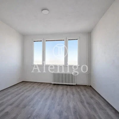 Wohnzimmer; blick, holzboden, tageslicht
