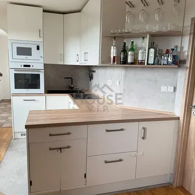 Küche; küchengeräte, tageslicht