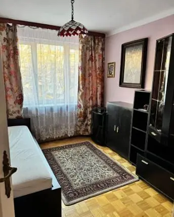 Bedroom; natural light, rustic style