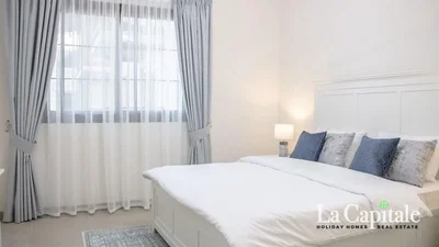 Bedroom; natural light, modern style