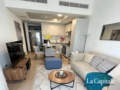 Salon; lumière naturelle, style moderne, carrelage