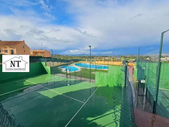 Huis en omgeving; uitzicht