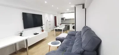 Oturma odası; doğal ışık, modern stil