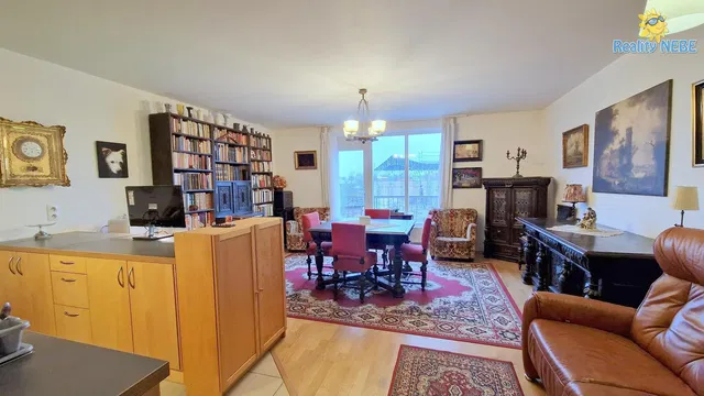 Living room; rustic style, wood floor, natural light