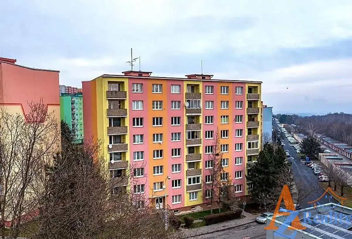 Kuća i okolina; pogled