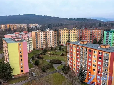 Kuća i okolina; pogled