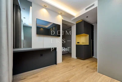 Obývací pokoj; moderní styl, po rekonstrukci, přirozené světlo