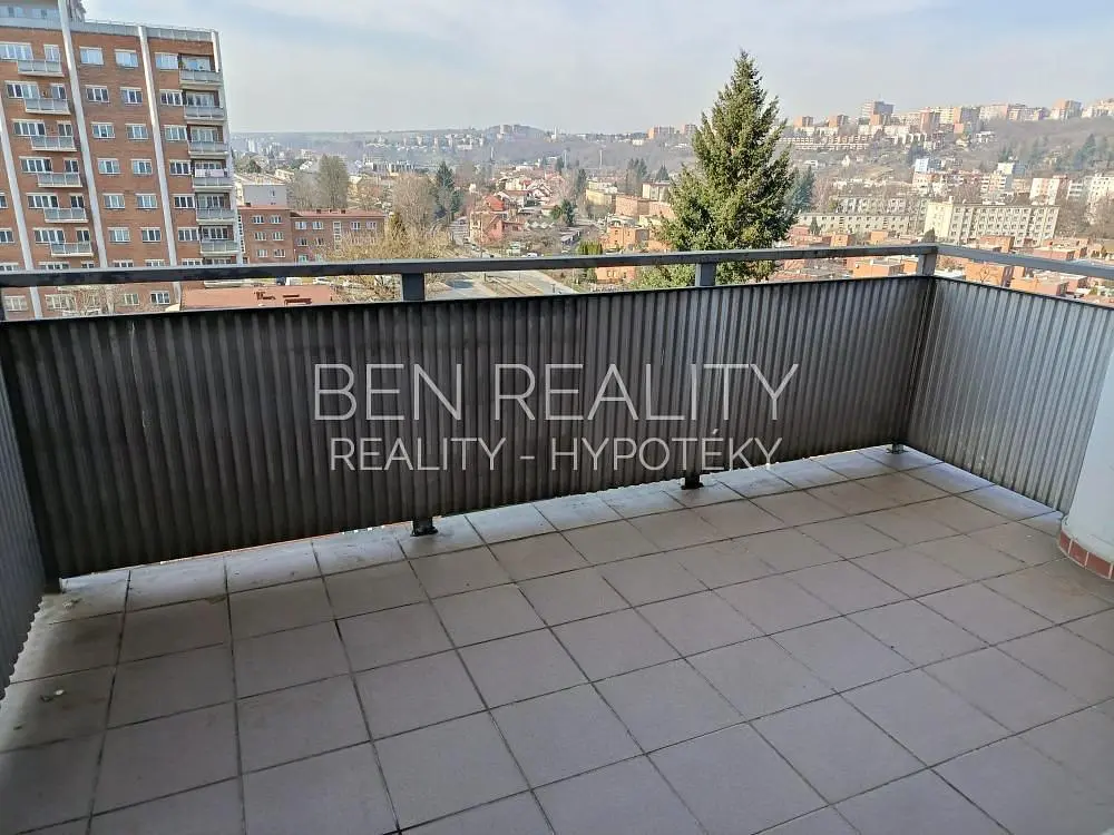 Balkon; manzara, fayans zemin