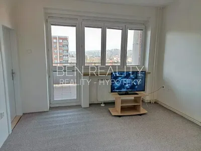 Oturma odası; manzara, doğal ışık