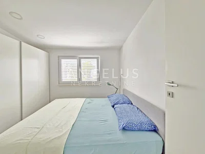 Chambre; lumière naturelle, rénové