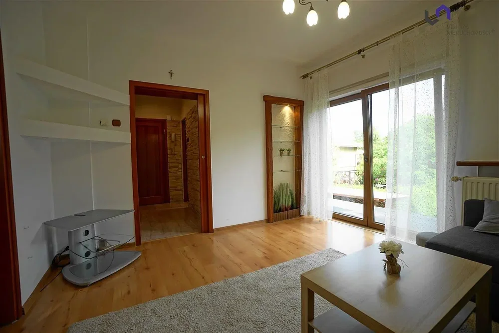 Salon; lumière naturelle, vue