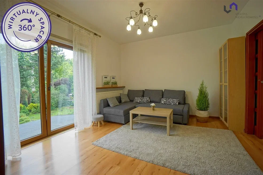 Salon; vue, parquet, lumière naturelle, style moderne