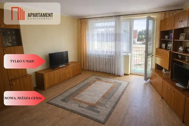 Dnevna soba; pogled, drveni pod, prirodno svjetlo