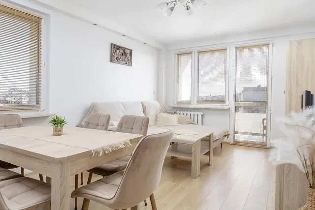 Soggiorno; luce naturale, stile moderno