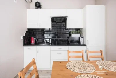 Cuisine; électroménager, lumière naturelle, style moderne
