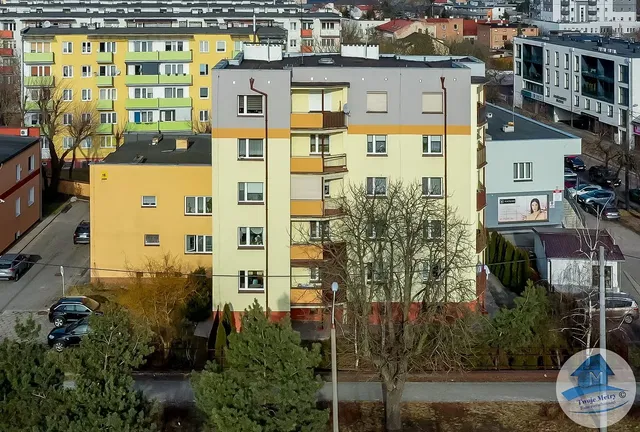 Casa e arredores; vista