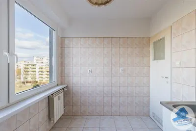 Kuhinja; pločice, pogled, prirodno svjetlo