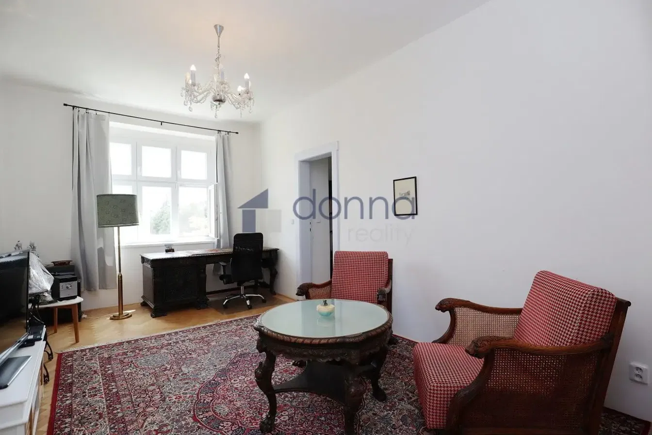 Wohnzimmer; tageslicht, holzboden, rustikaler stil