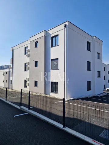 المنزل والمناطق المحيطة