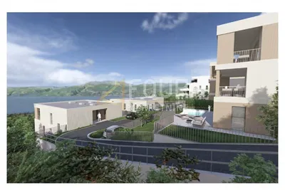 Dům a okolí; výhled