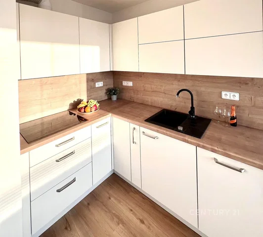 Küche; küchengeräte, renoviert, moderner stil