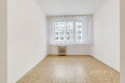 Schlafzimmer; fliesenboden, blick, tageslicht