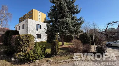 Haus und umgebung; blick