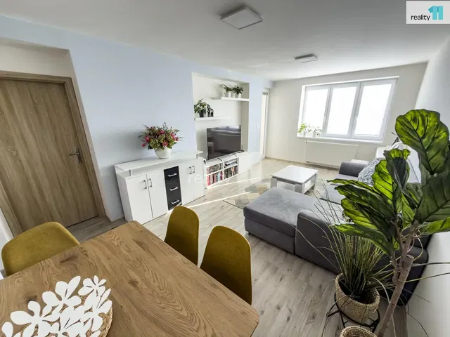 Wohnzimmer; tageslicht, moderner stil