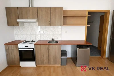 Küche; küchengeräte, holzboden, renoviert, tageslicht, moderner stil