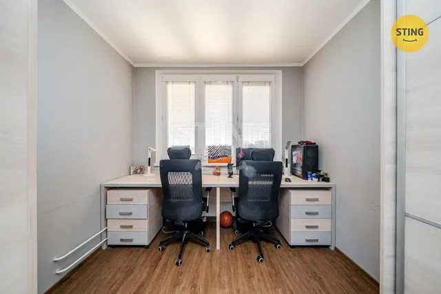 Kids room; wood floor, natural light