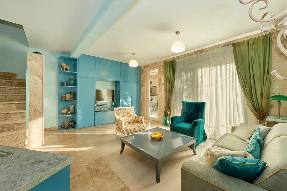 Soggiorno; luce naturale, stile moderno