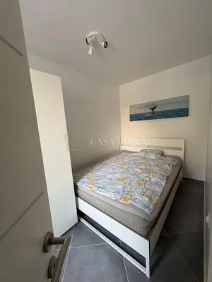 Yatak odası; fayans zemin