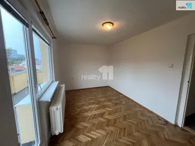 Wohnzimmer; blick, holzboden, tageslicht