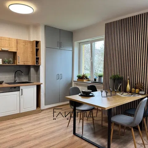 Keuken; natuurlijk licht, moderne stijl