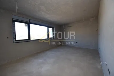 Ostatní; nutná rekonstrukce, přirozené světlo