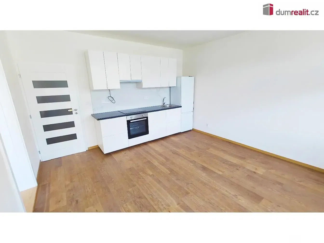 Küche; küchengeräte, holzboden, tageslicht, renoviert