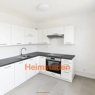 Cuisine; électroménager, carrelage, rénové