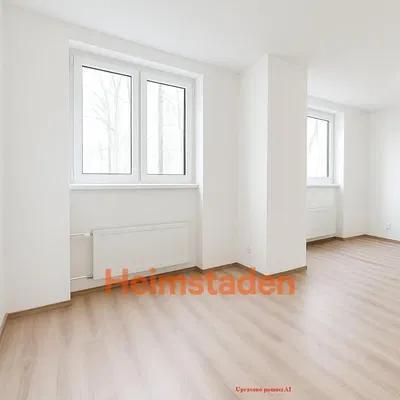 Dnevni boravak; pogled, drveni pod, prirodna svjetlost