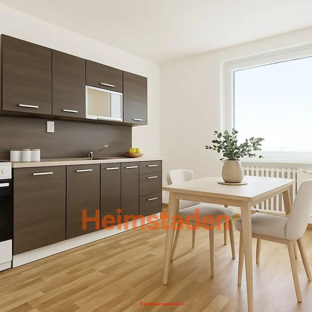 Kuhinja; drveni pod, moderan stil, prirodna svjetlost, kućanski aparati