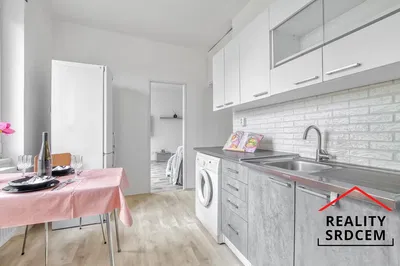 Mutfak; mutfak aletleri, tadilatlı, doğal ışık