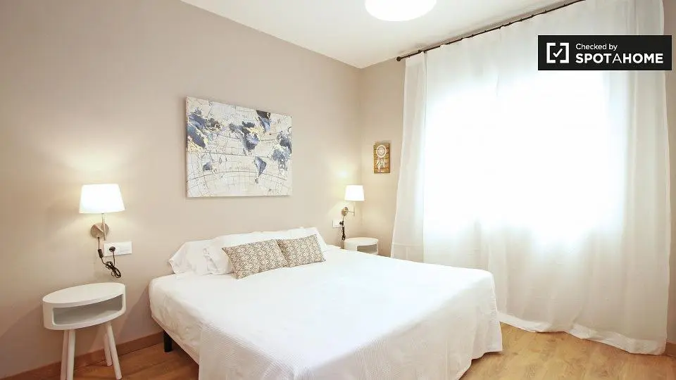 Schlafzimmer; tageslicht, moderner stil