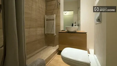 Koupelna; dlažba, po rekonstrukci, přirozené světlo, moderní styl