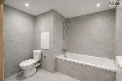 Banyo; fayans zemin, tadilatlı, doğal ışık, modern stil