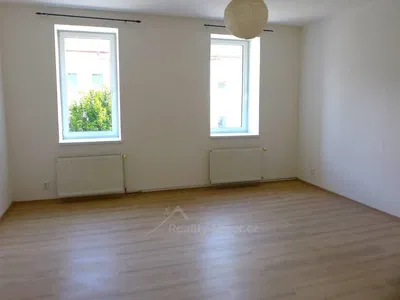 Wohnzimmer; tageslicht, holzboden, blick