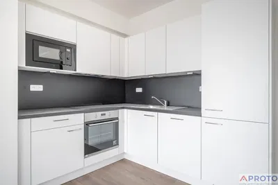Kuhinja; kuhinjski aparati, renoviran