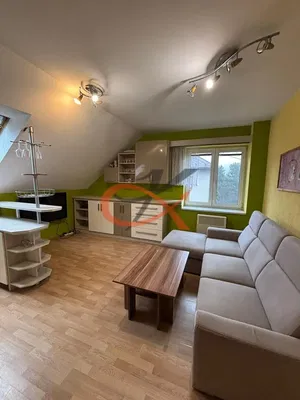 Oturma odası; doğal ışık, modern stil